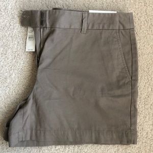 LOFT dark khaki 4” inseam shorts